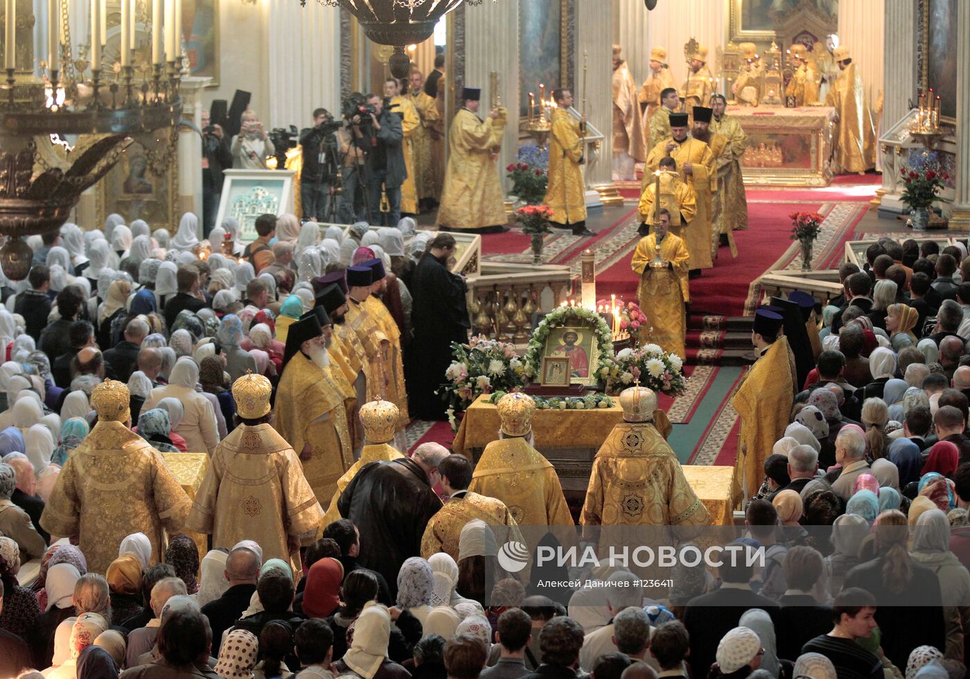 Празднование 300-летия Александро-Невской лавры