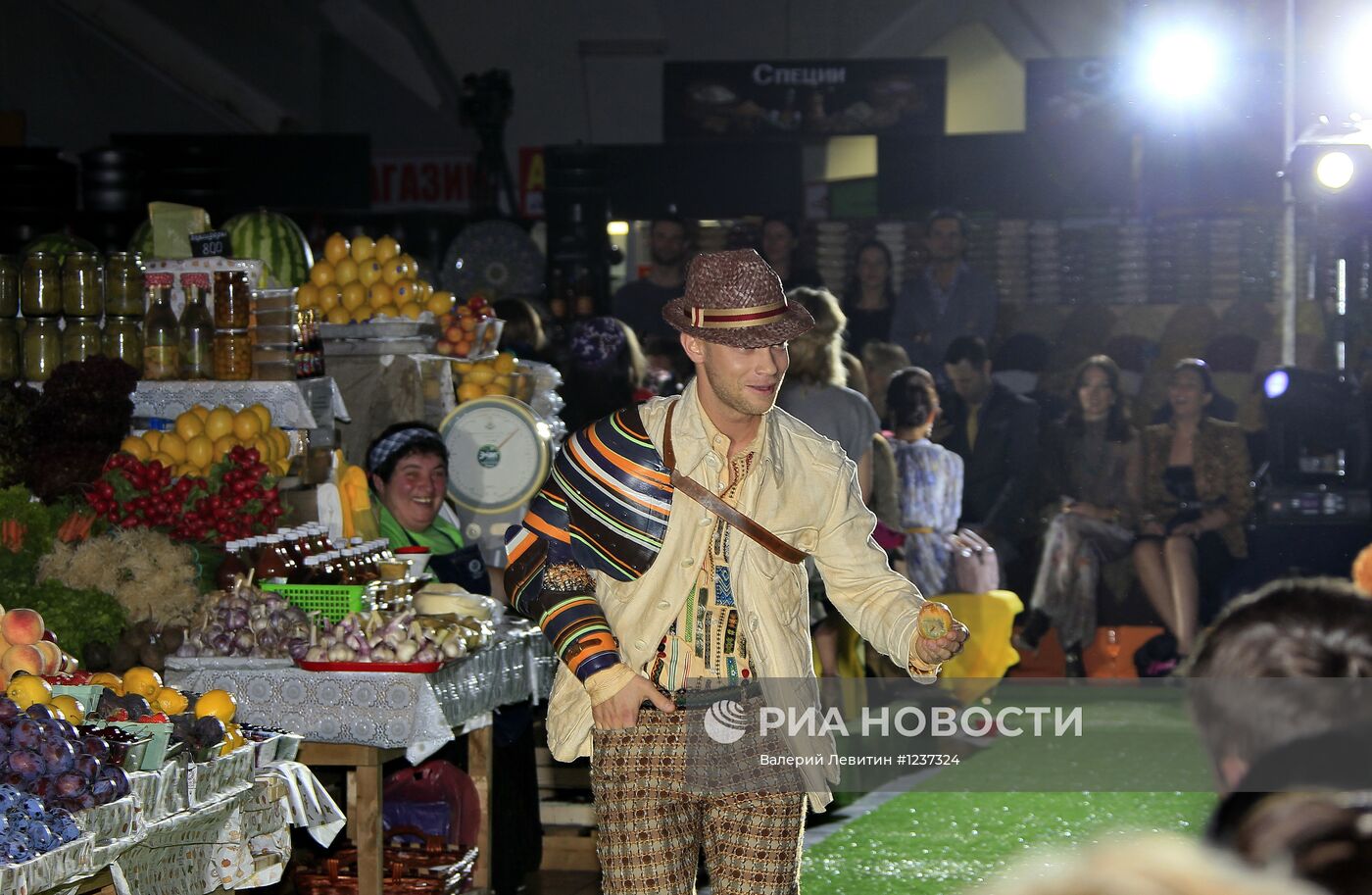 Празднование юбилея бутика "Этро"