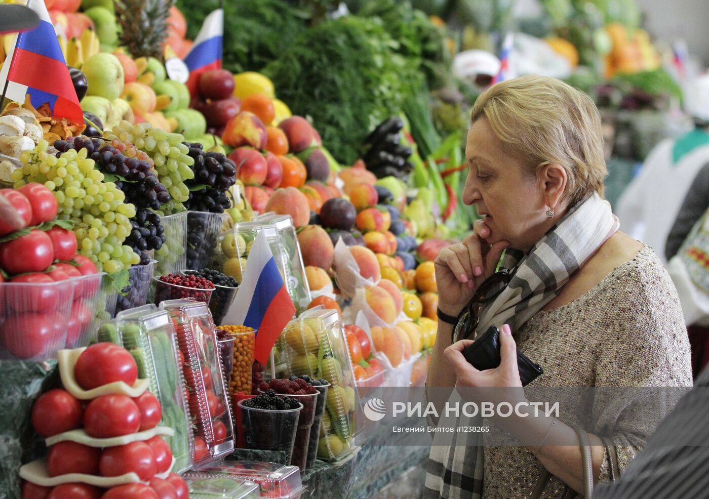 Работа Дорогомиловского рынка в Москве