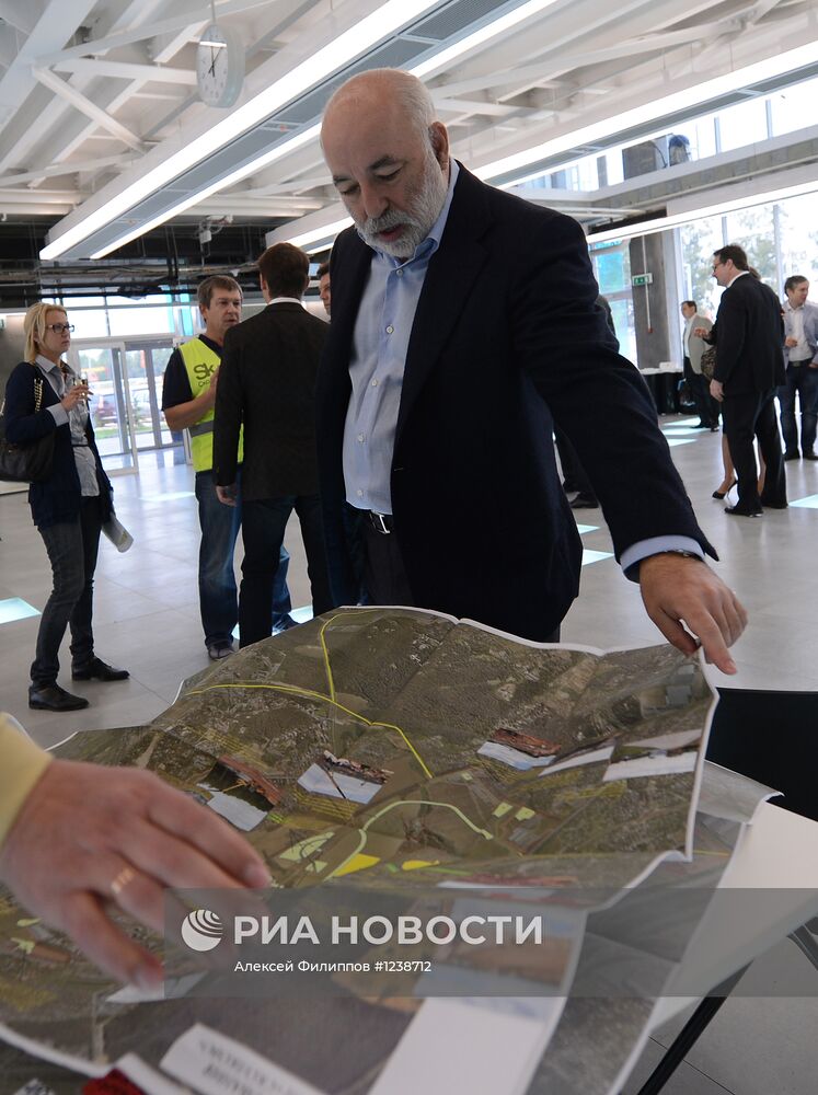 Открытие "Гиперкуба" на территории иннограда "Сколково"