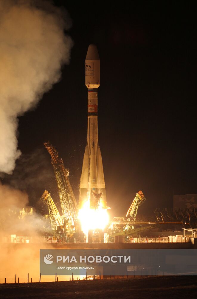 Пуск ракеты "Союз-2.1а" с метеоспутником MetOp-B