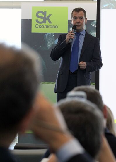 Д.Медведев провел совещание по инновациям в медицине