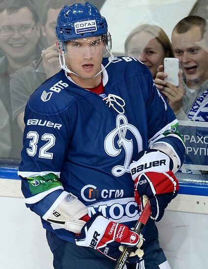 Хоккей. КХЛ. Матч "Динамо" (Москва) - "Динамо" (Минск)