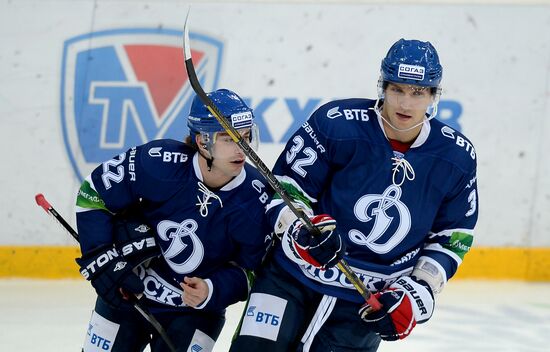 Хоккей. КХЛ. Матч "Динамо" (Москва) - "Динамо" (Минск)
