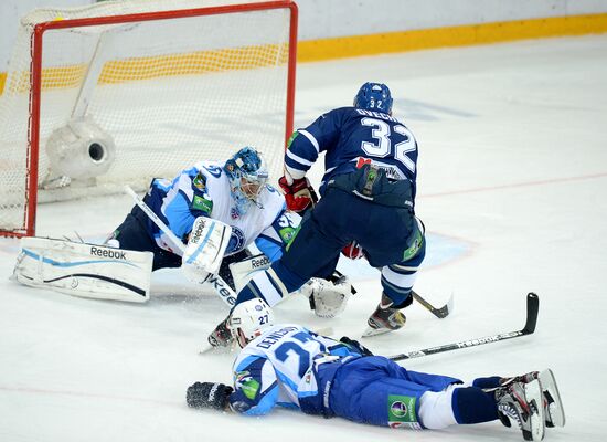 Хоккей. КХЛ. Матч "Динамо" (Москва) - "Динамо" (Минск)