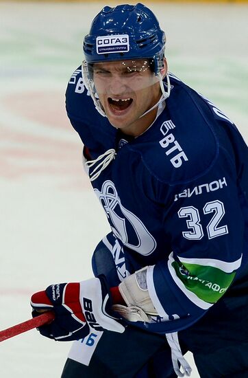 Хоккей. КХЛ. Матч "Динамо" (Москва) - "Динамо" (Минск)