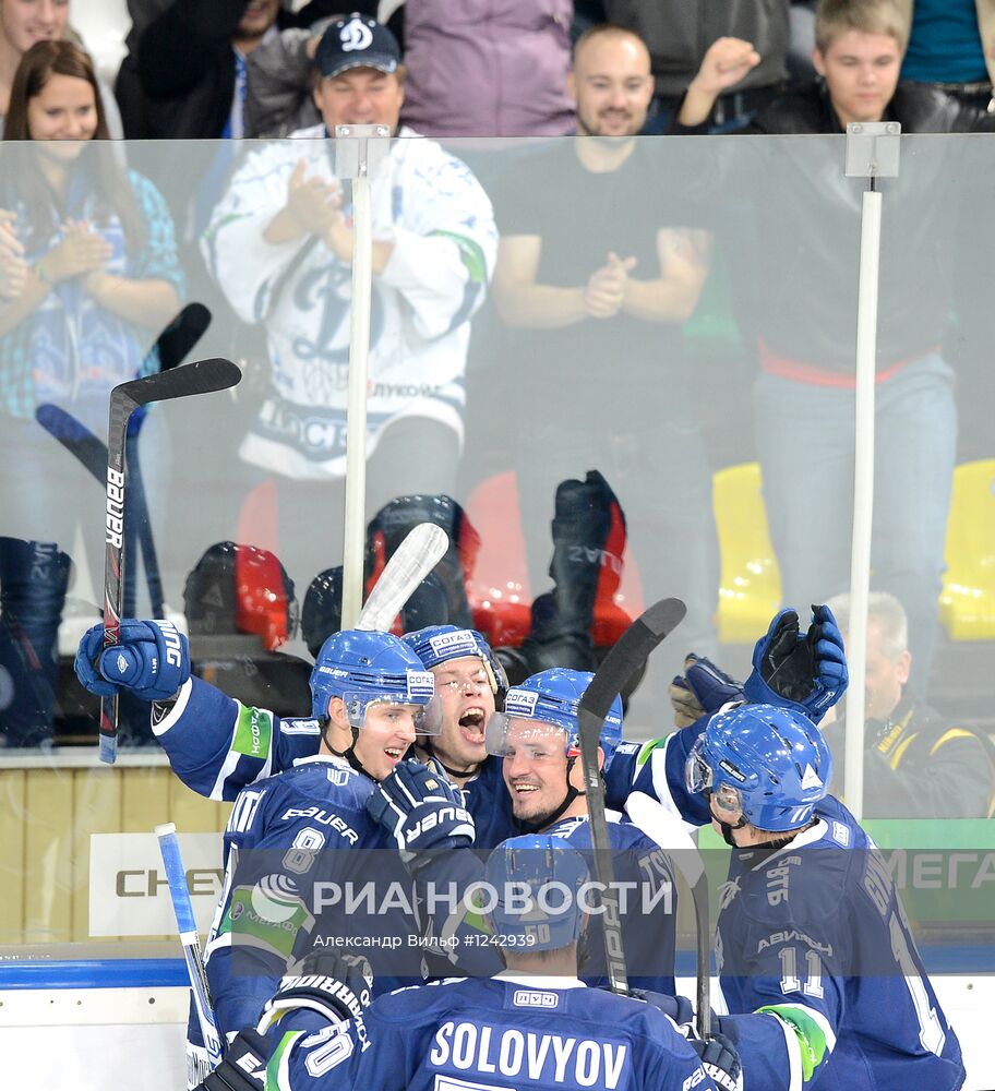 Хоккей. КХЛ. Матч "Динамо" (Москва) - "Динамо" (Минск)