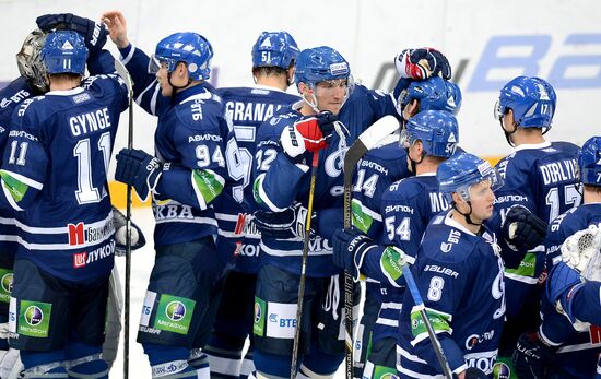 Хоккей. КХЛ. Матч "Динамо" (Москва) - "Динамо" (Минск)