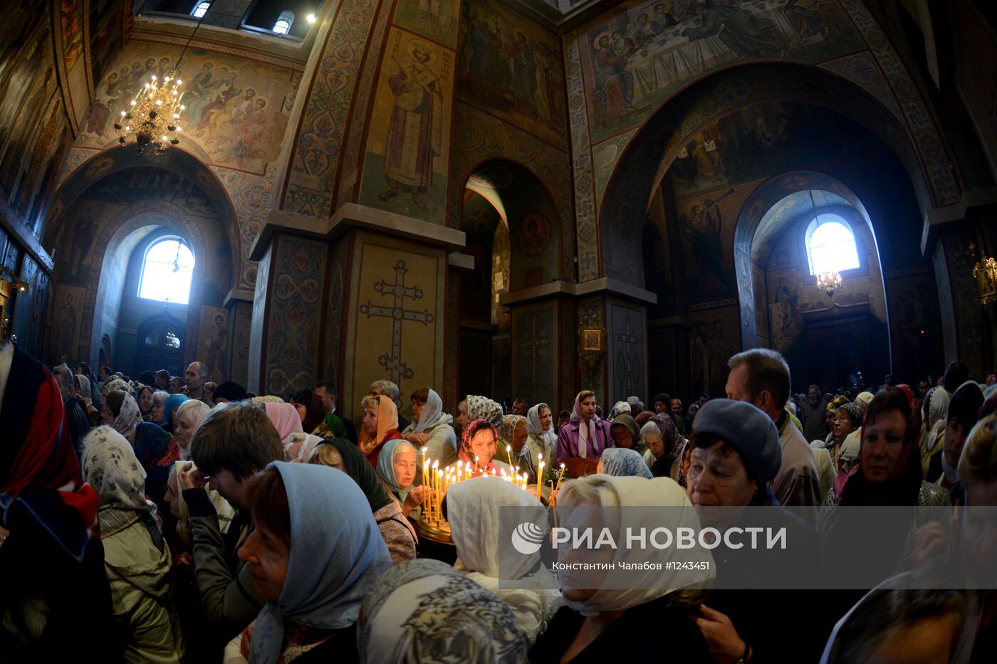 Божественная литургия в Софийском соборе Великого Новгорода
