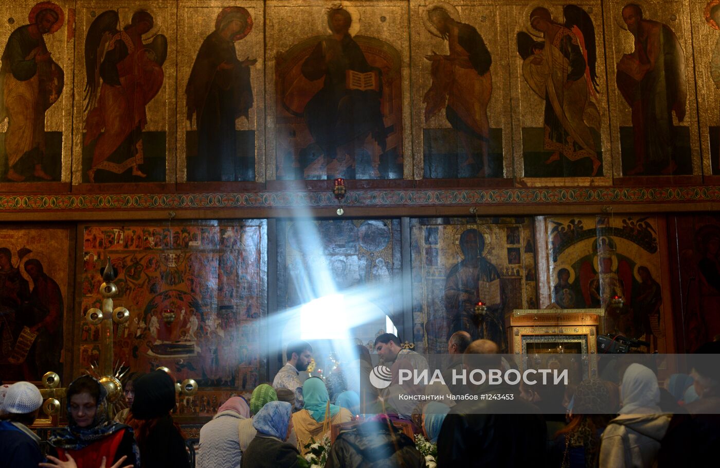 Божественная литургия в Софийском соборе Великого Новгорода