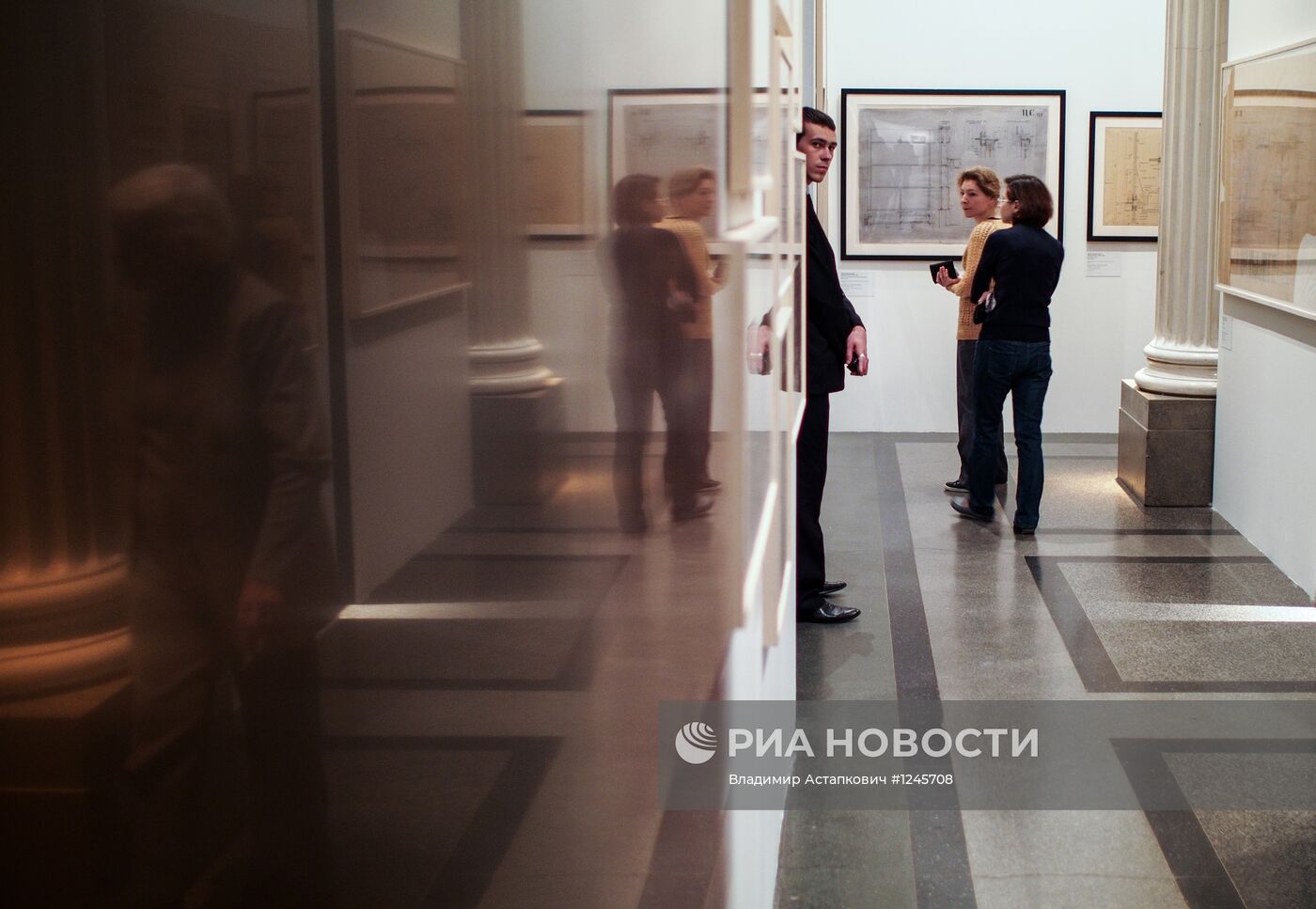 Открытие выставки Ле Корбюзье в Москве