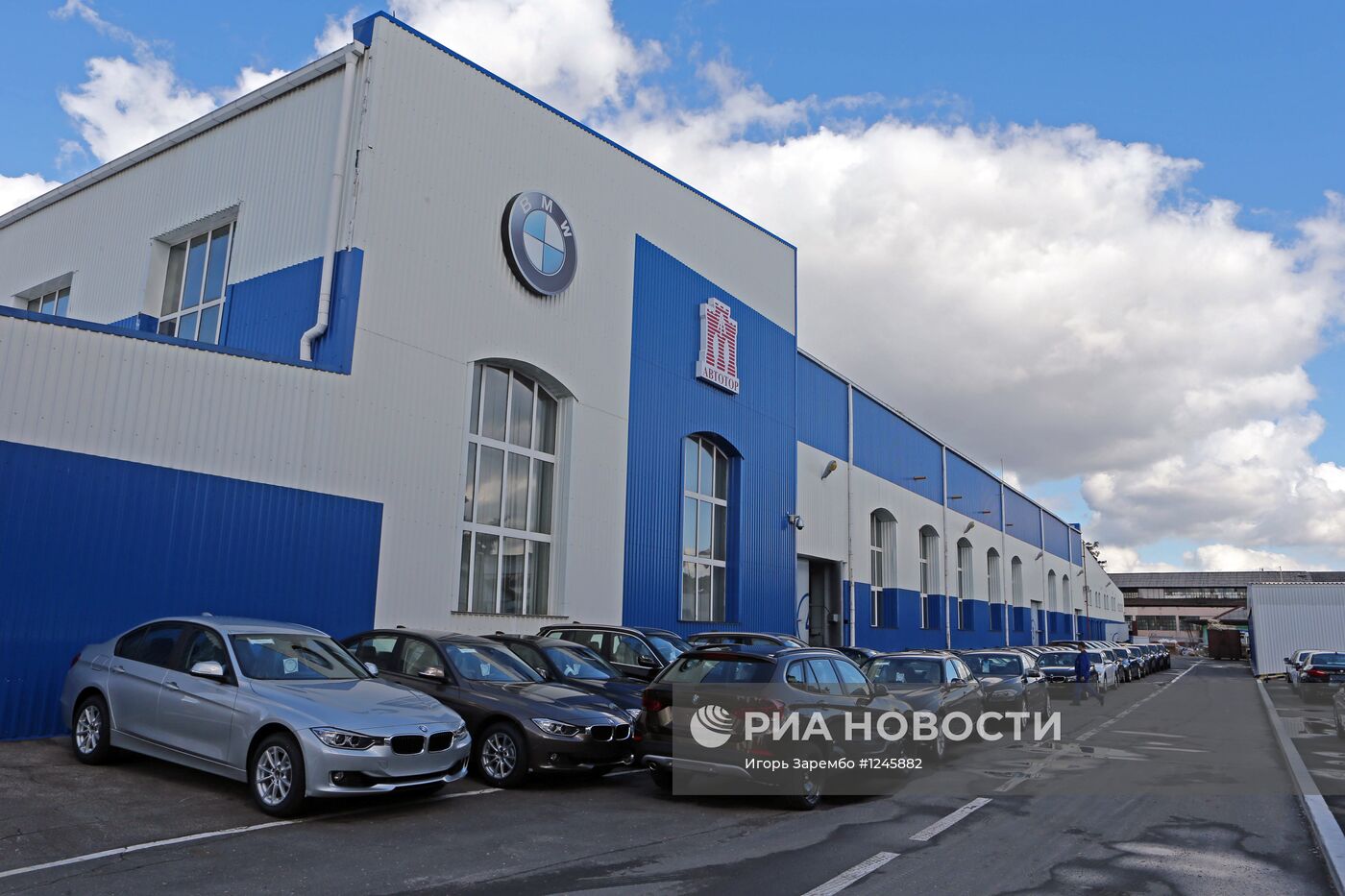 Работа автосборочного предприятия "Автотор"