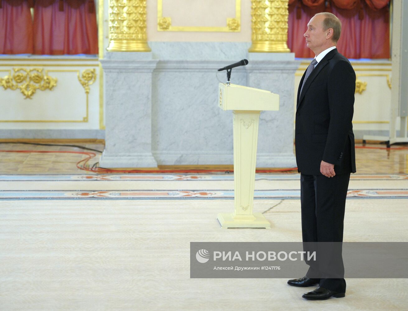 В.Путин принял верительные грамоты у иностранных послов