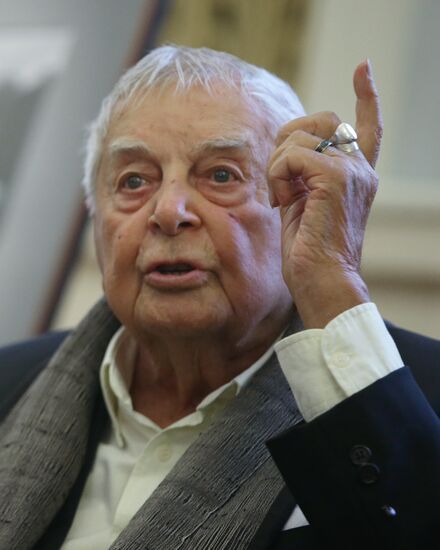 Пресс-конференция Ю.Любимова