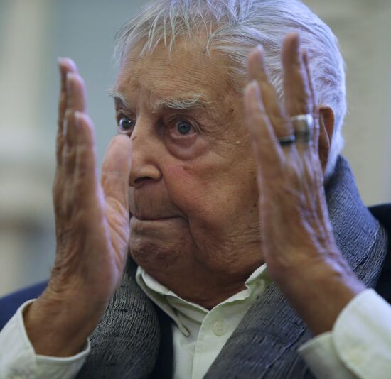 Пресс-конференция Ю.Любимова