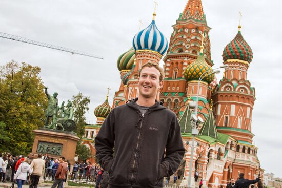 Основатель Facebook Марк Цукерберг прибыл в Москву