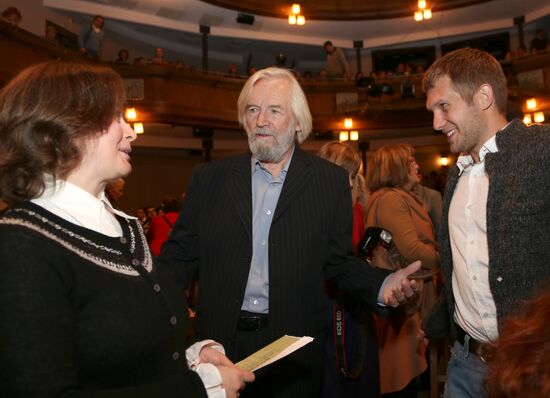 Вечер памяти Олега Ефремова в МХТ им. Чехова