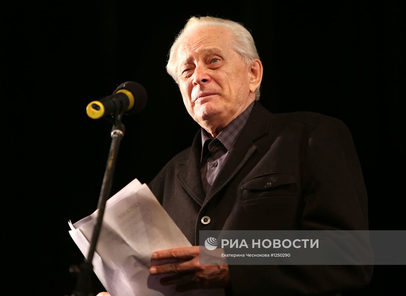 Вечер памяти Олега Ефремова в МХТ им. Чехова