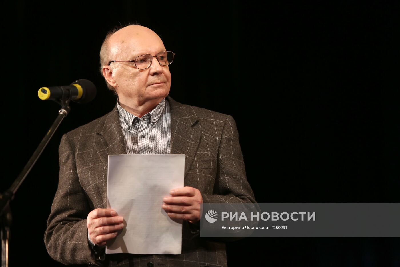 Вечер памяти Олега Ефремова в МХТ им. Чехова