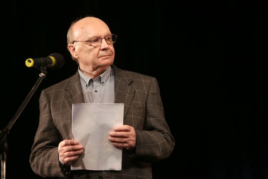 Вечер памяти Олега Ефремова в МХТ им. Чехова