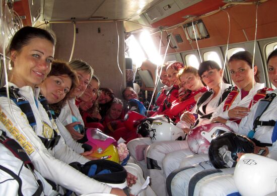 Скончалась российская парашютистка Ирина Синицына