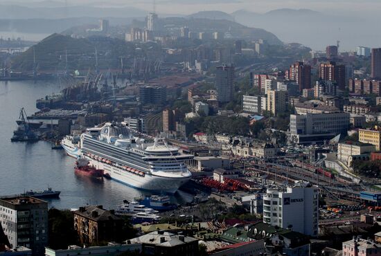 Прибытие во Владивосток трансокеанского лайнера Diamond Princess