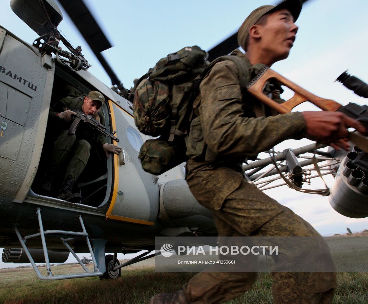 Учения морской пехоты Тихоокеанского флота и армейской авиации