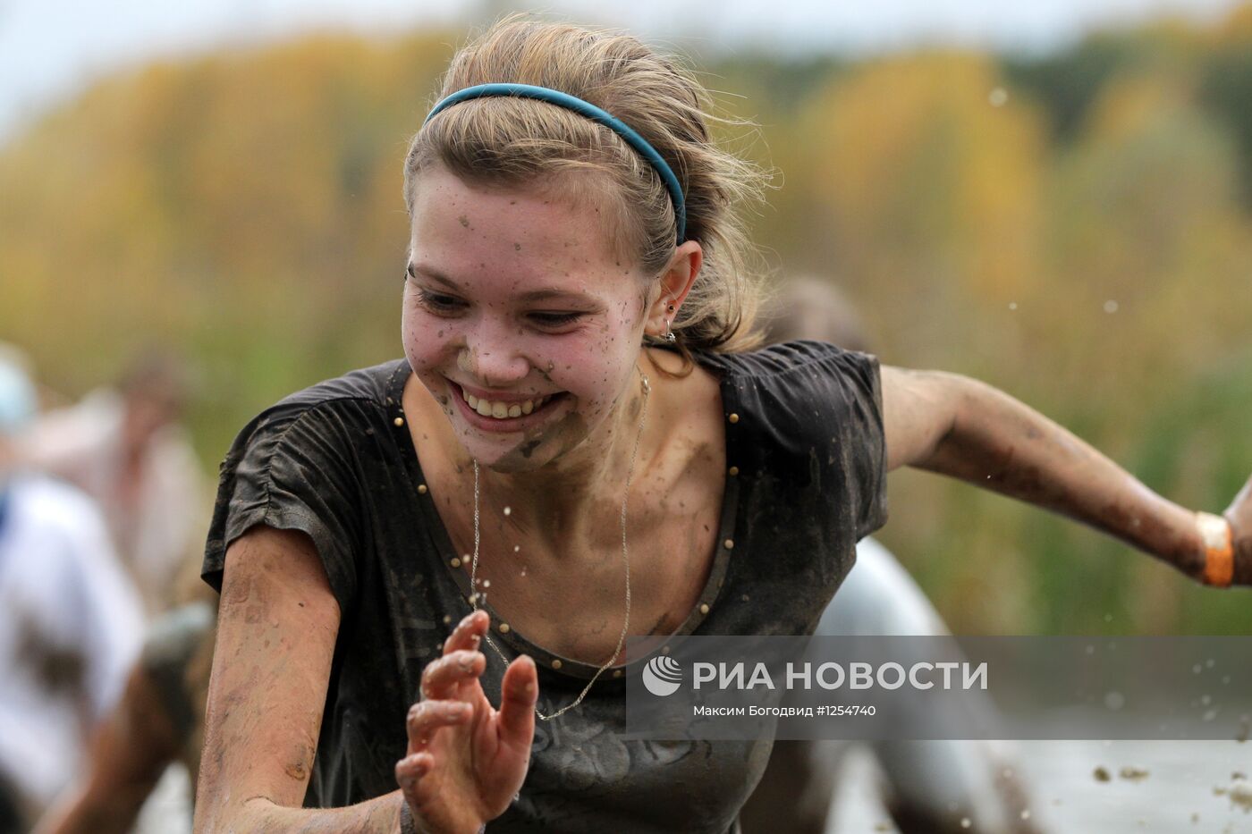 Соревнования "Грязные бега 2012" в Казани