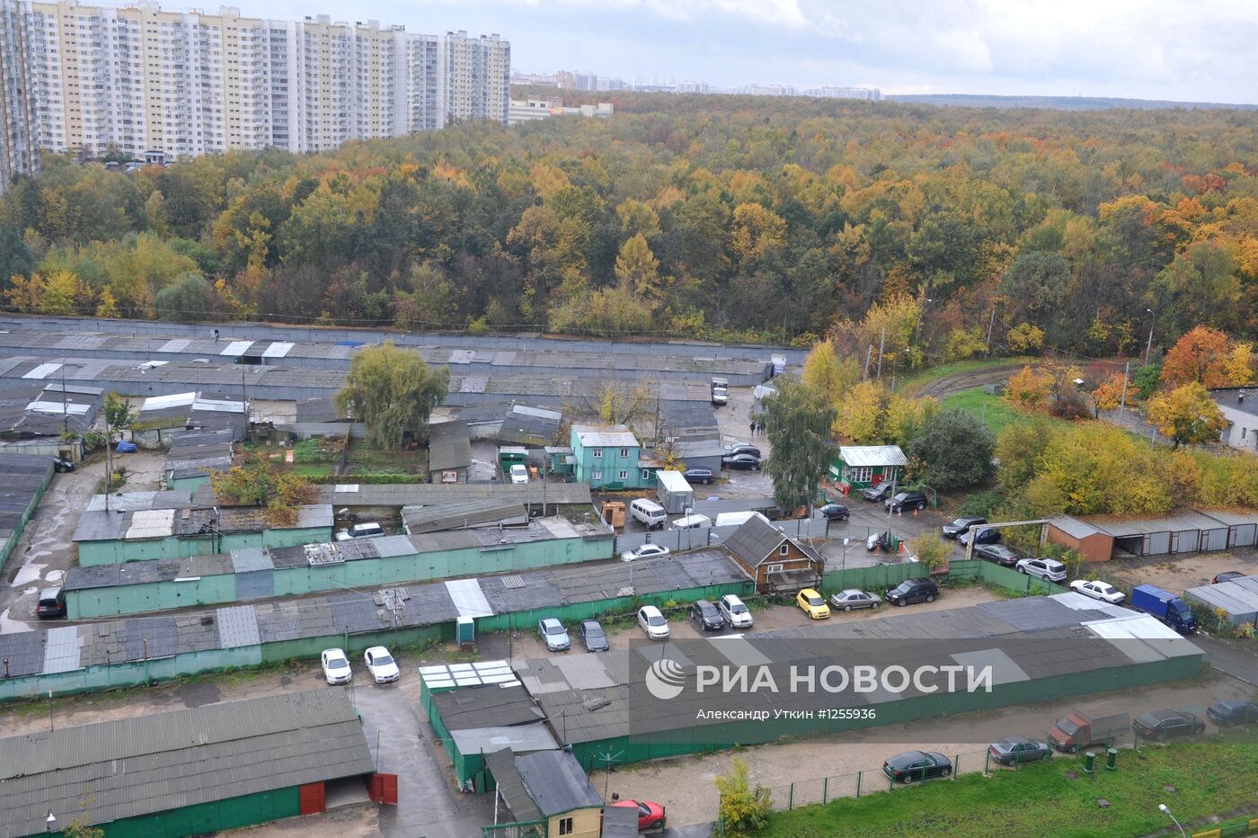 Гаражи у Битцевского лесопарка в Москве