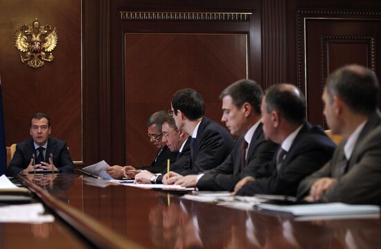 Д. Медведев провел совещание по развитию жилищного строительства