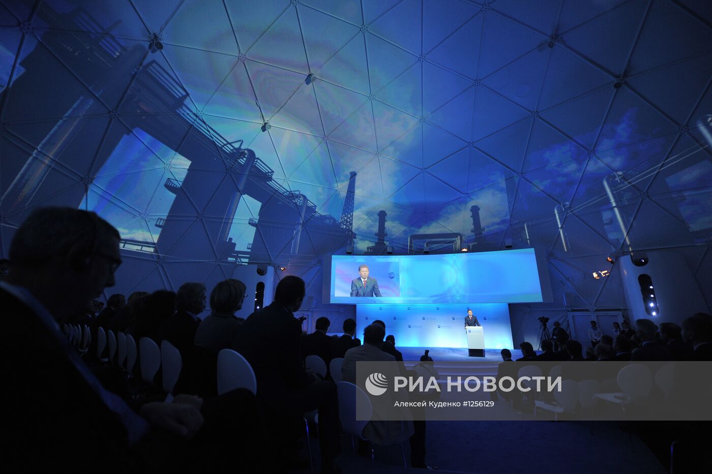 Пуск в эксплуатацию второй ветки газопровода "Северный поток"