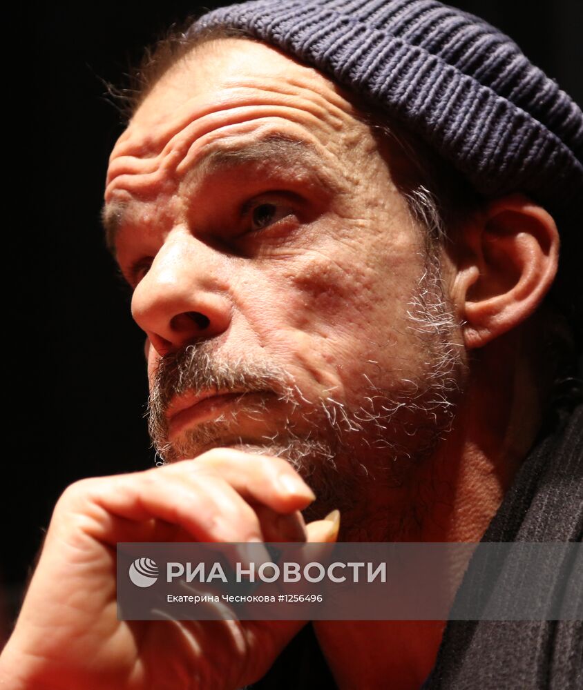 Д.Лаван представил фильм Л.Каракса "Корпорация "Святые моторы"