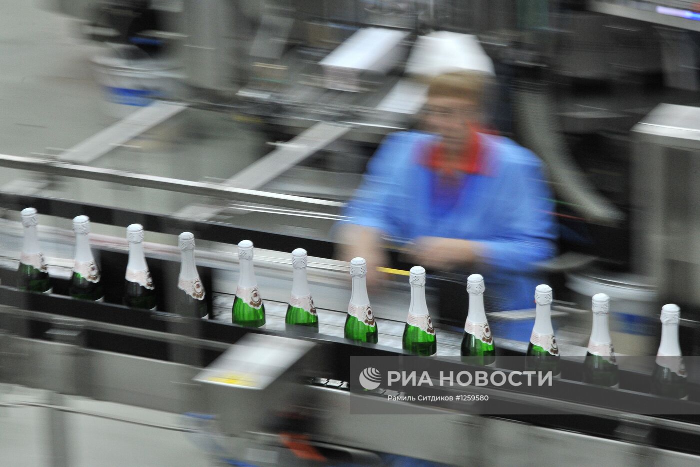 Работа Московского межреспубликанского винодельческого завода