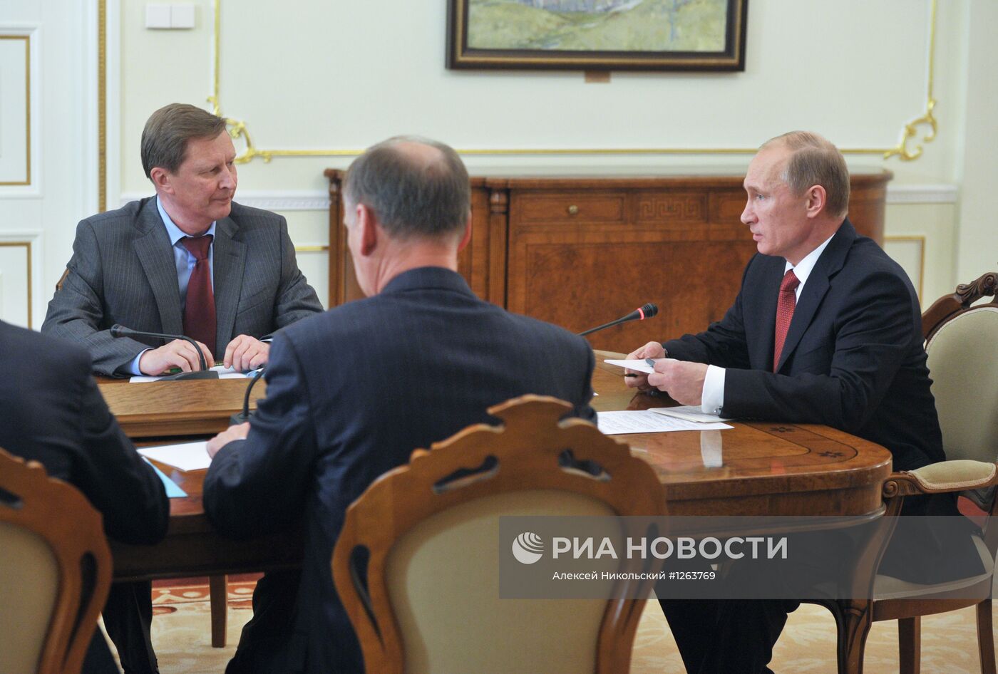 В.Путин провел заседание Комиссии по военному сотрудничеству