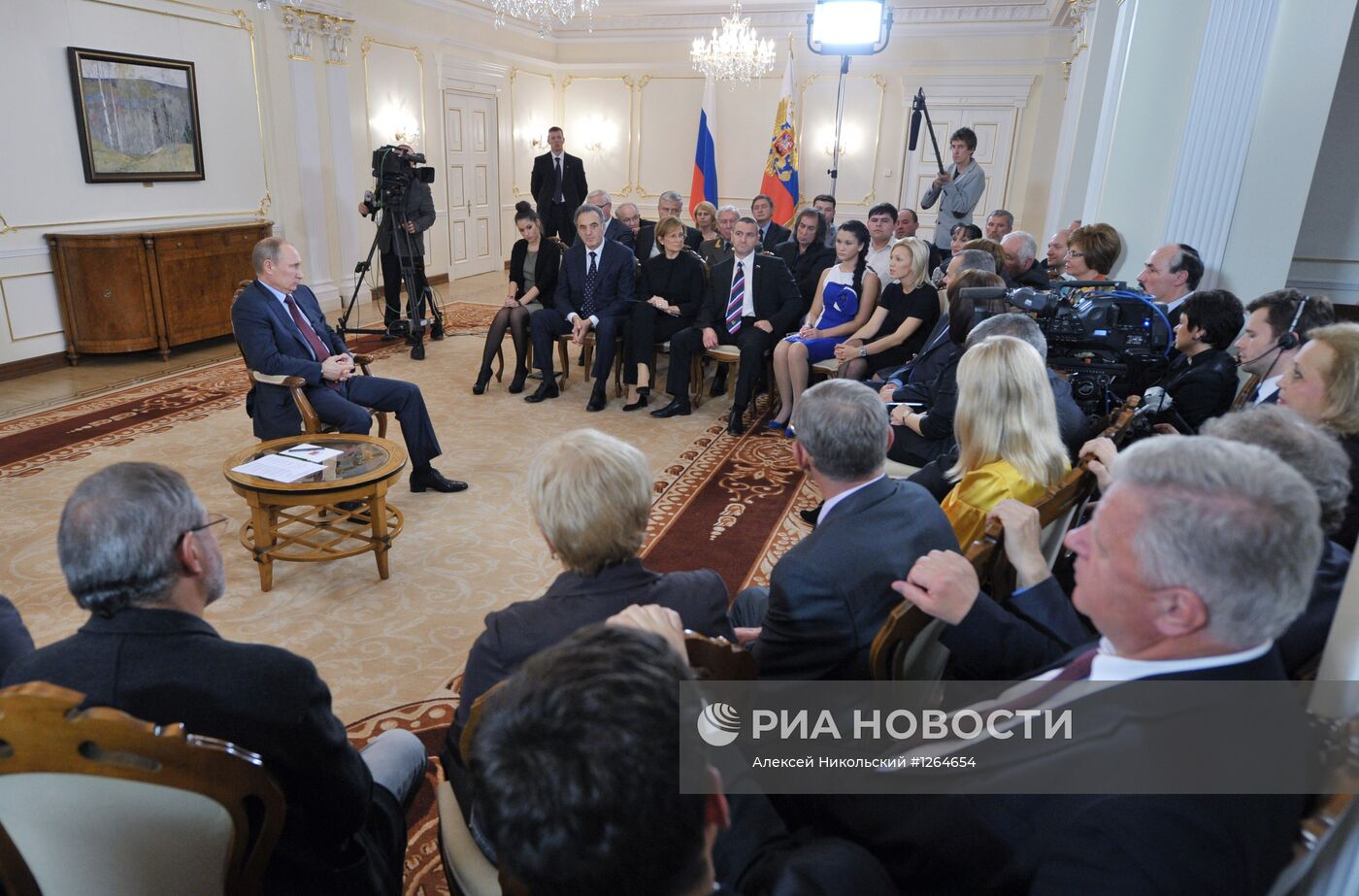 В.Путин на встрече с представителями актива ОНФ