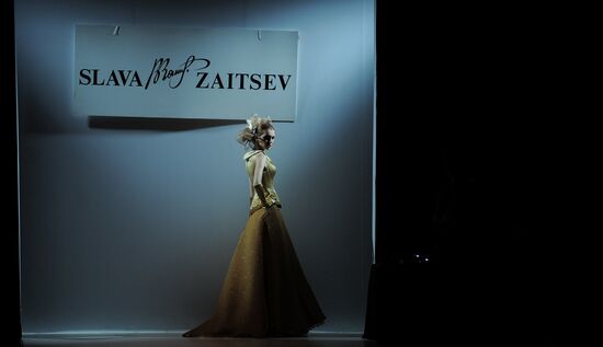 Показ Slava Zaitsev в рамках Mercedes-Benz Fashion Week Russia