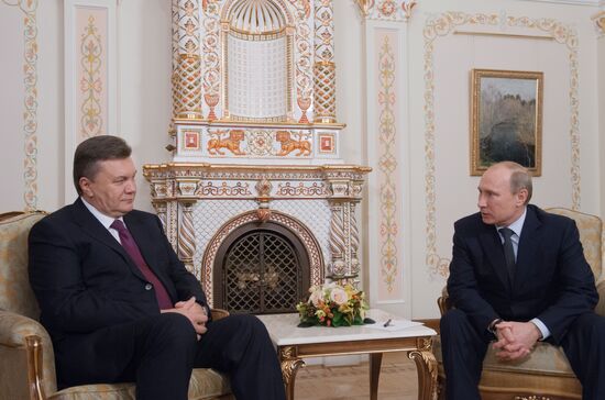 Встреча Владимира Путина с Виктором Януковичем в Ново-Огарево