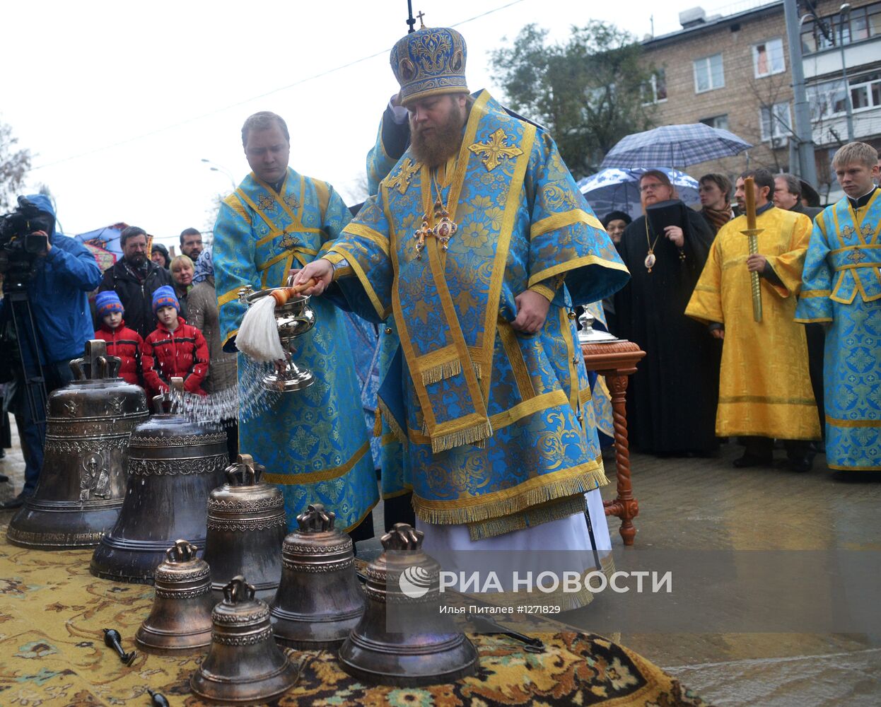 Памятные мероприятия у Театрального центра на Дубровке