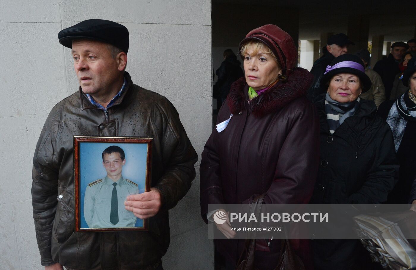 Памятные мероприятия у Театрального центра на Дубровке