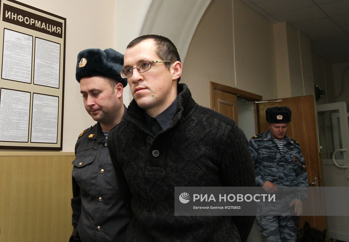 Рассмотрение вопроса о продлении срока ареста Леониду Ковязину