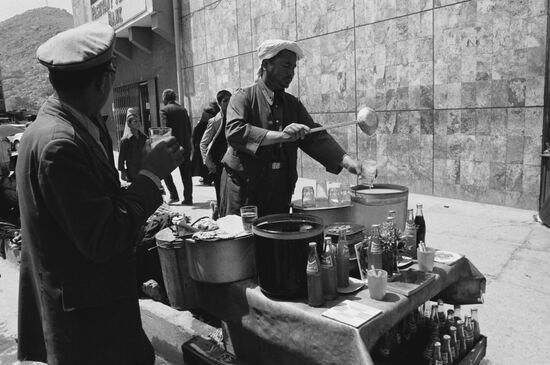 Уличная торговля в Кабуле