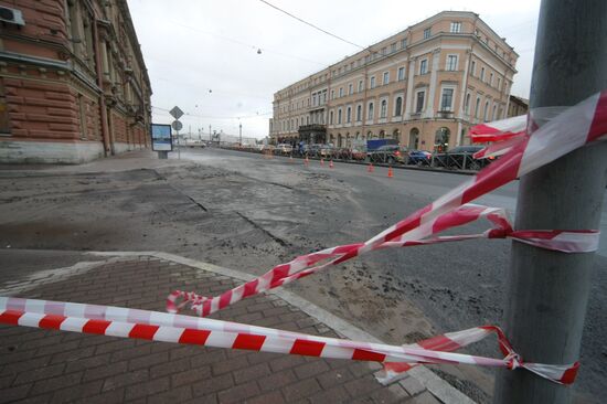 Прорыв трубы с горячей водой в Санкт-Петербурге