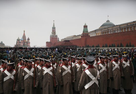 Репетиция марша в честь годовщины парада 1941 года