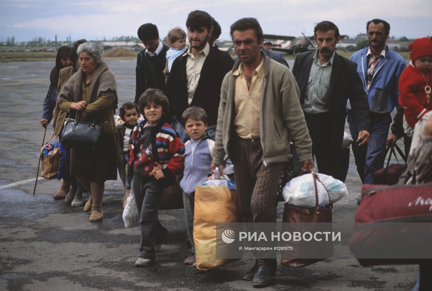 Беженцы из селений Нагорного Карабаха