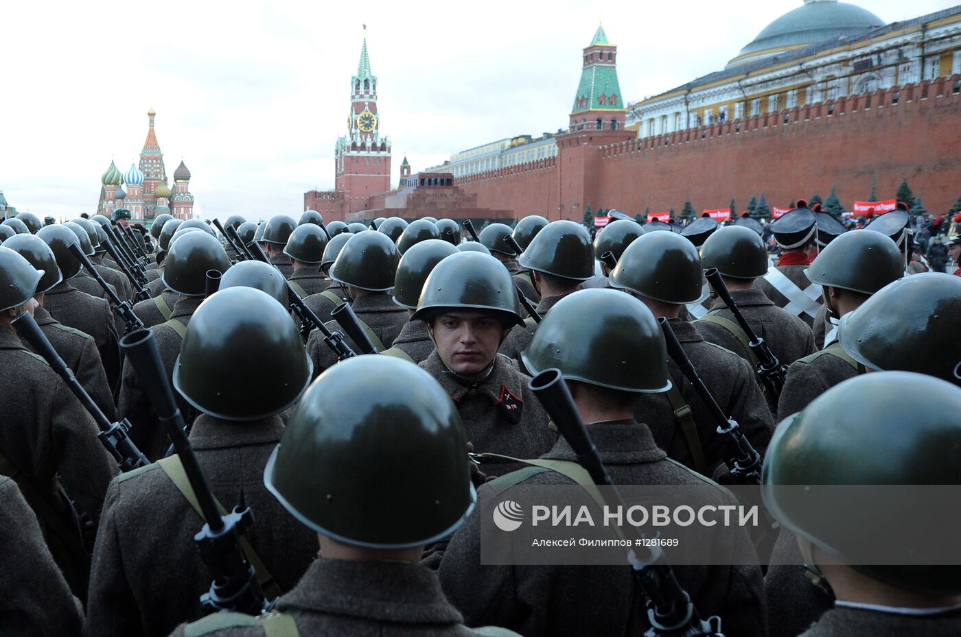 Торжественный марш, посвященный 71-й годовщине Парада 1941 года