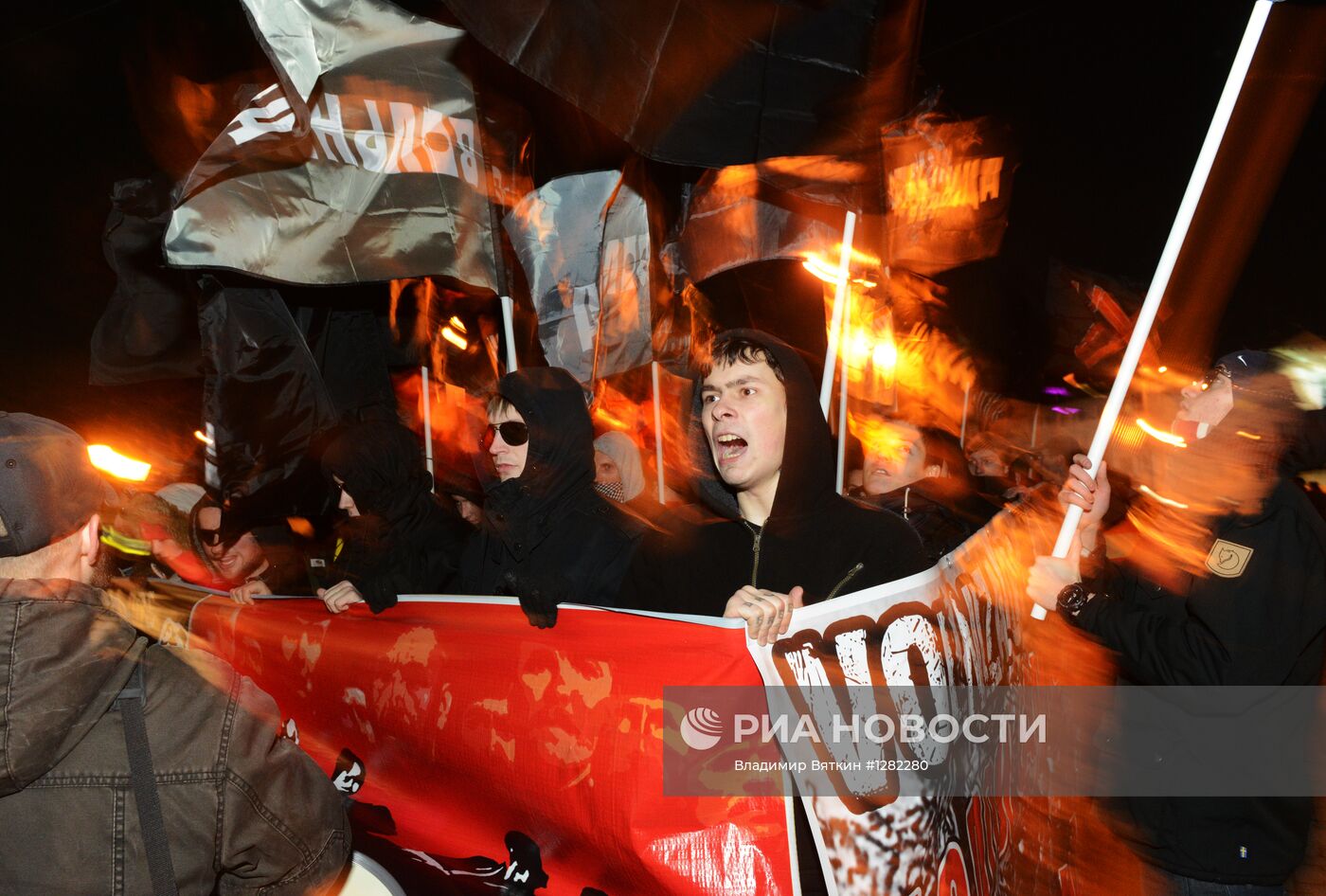 Шествие и митинг "Красный марш" в Москве