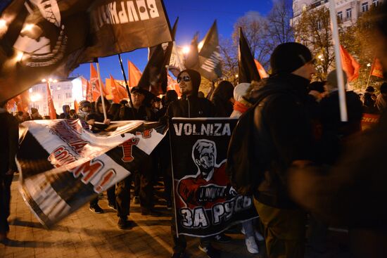 Шествие и митинг "Красный марш" в Москве