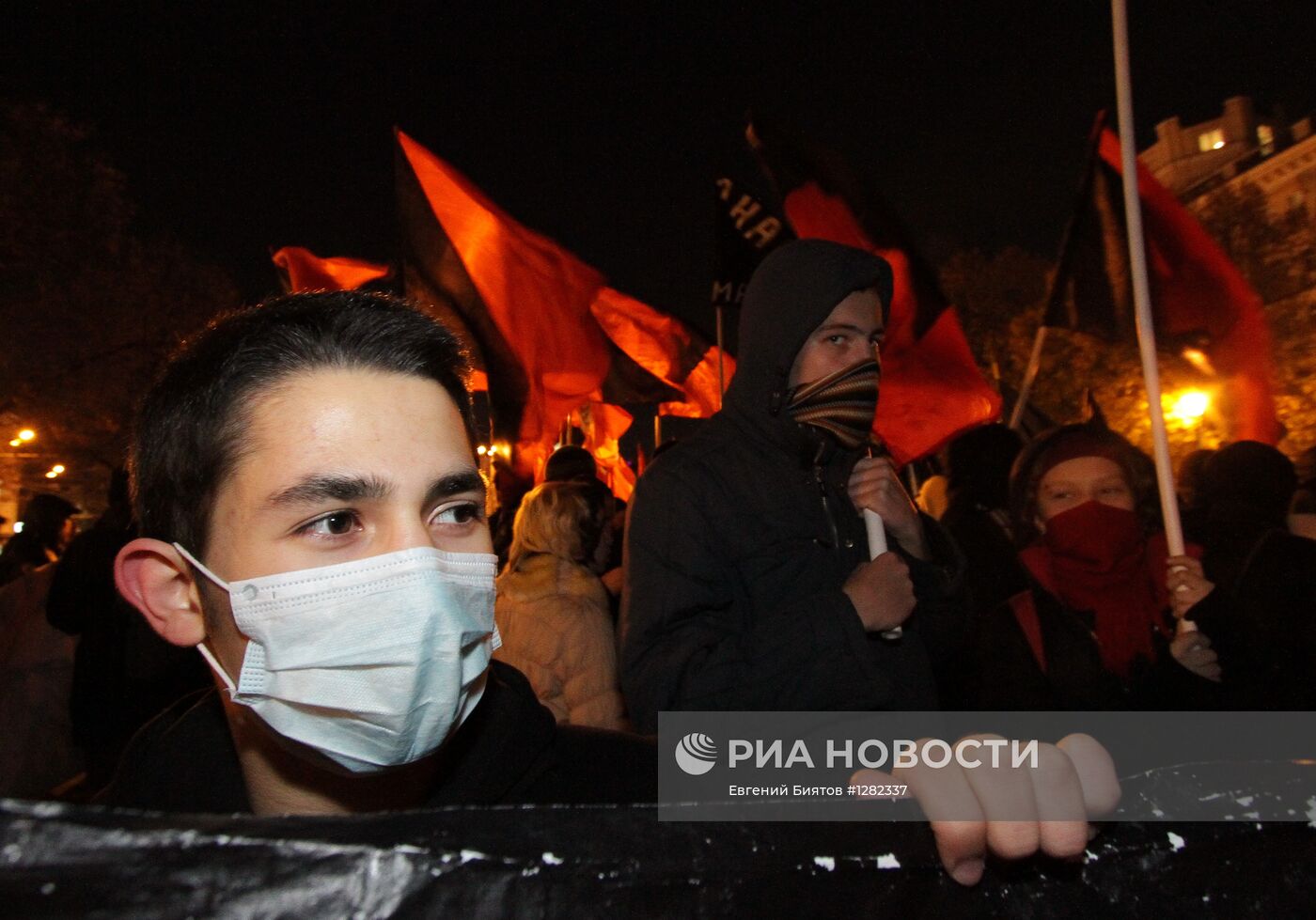 Шествие и митинг "Красный марш" в Москве