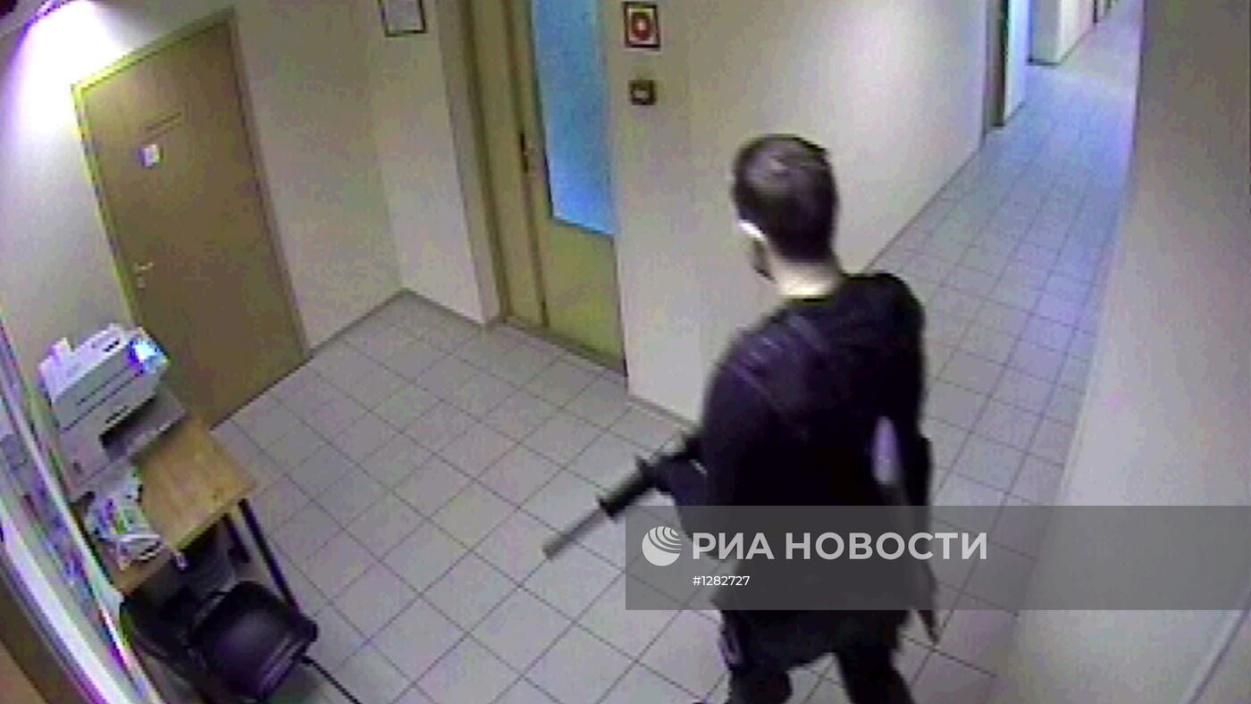 Юрист Д.Виноградов, устроивший стрельбу на складе, задержан