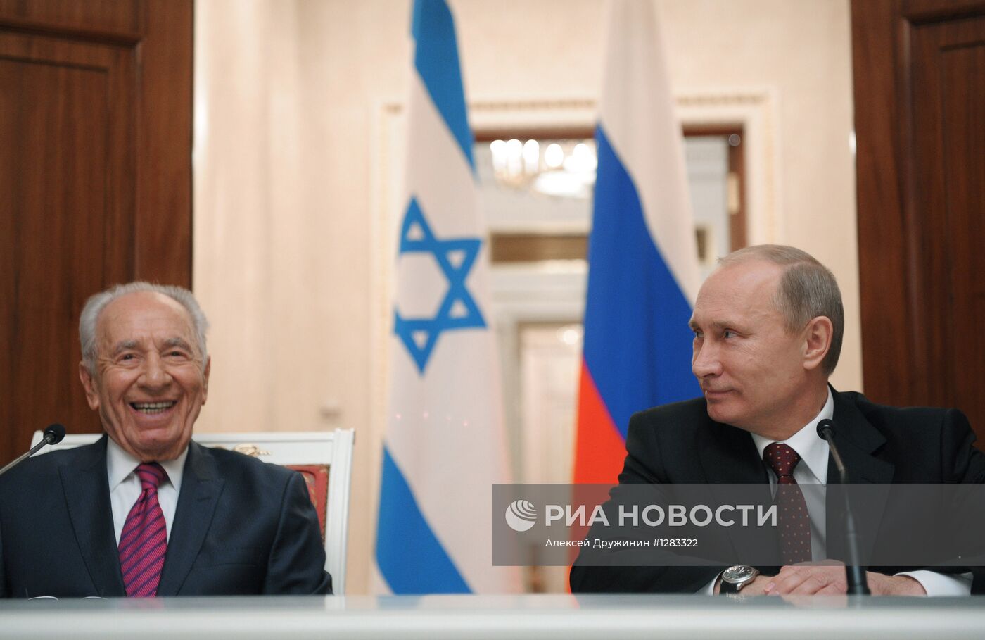 Встреча Владимира Путина и Шимона Переса в Кремле